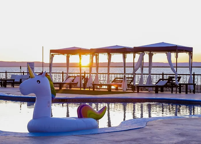 Hotel La Posada & Beach Club