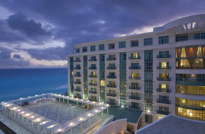 Le Meridien Cancun Resort And Spa