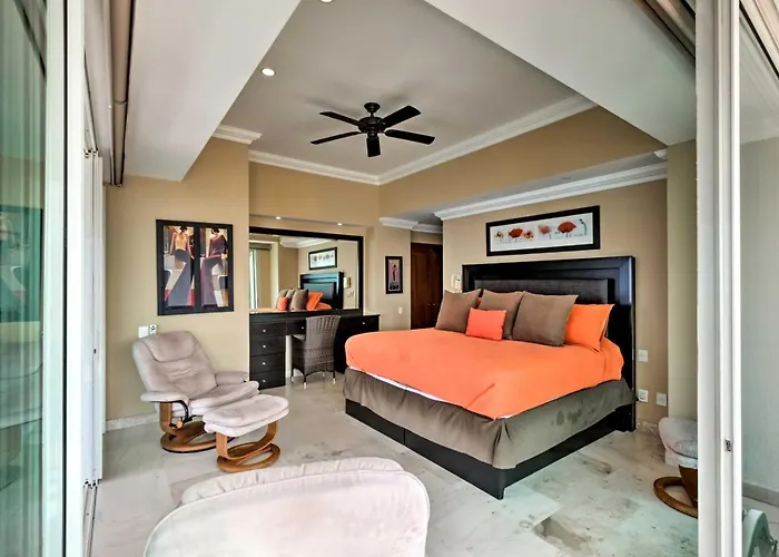 Beachfront Resort Condo With Wraparound Balcony!