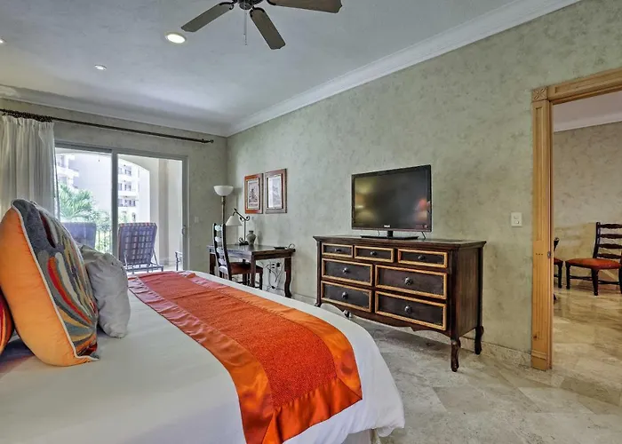 Villa La Estancia Condo Pools, Hot Tub, And Balcony