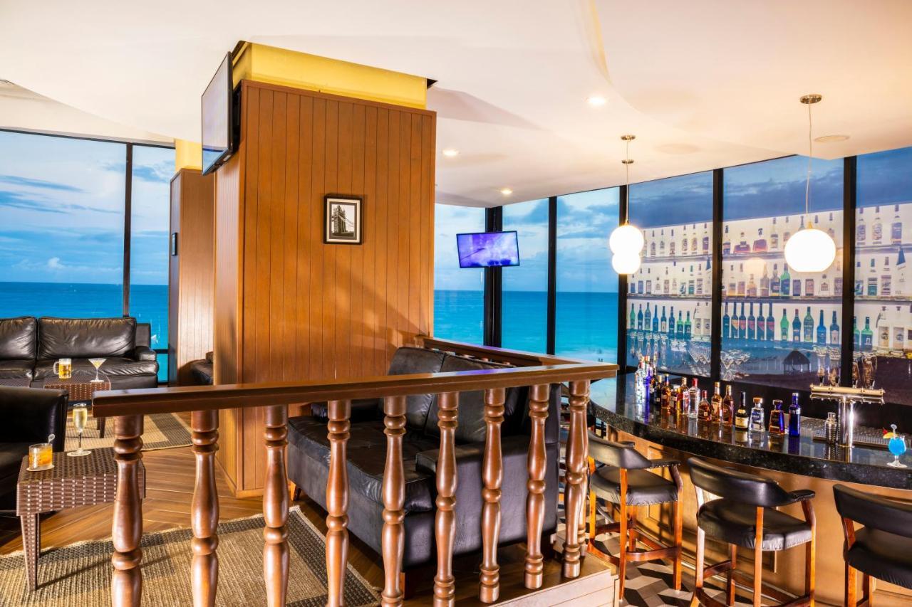 Crown Paradise Club Cancun