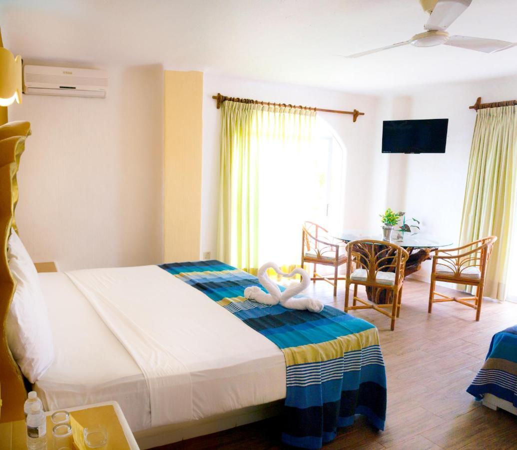 Bahia Huatulco 3*
