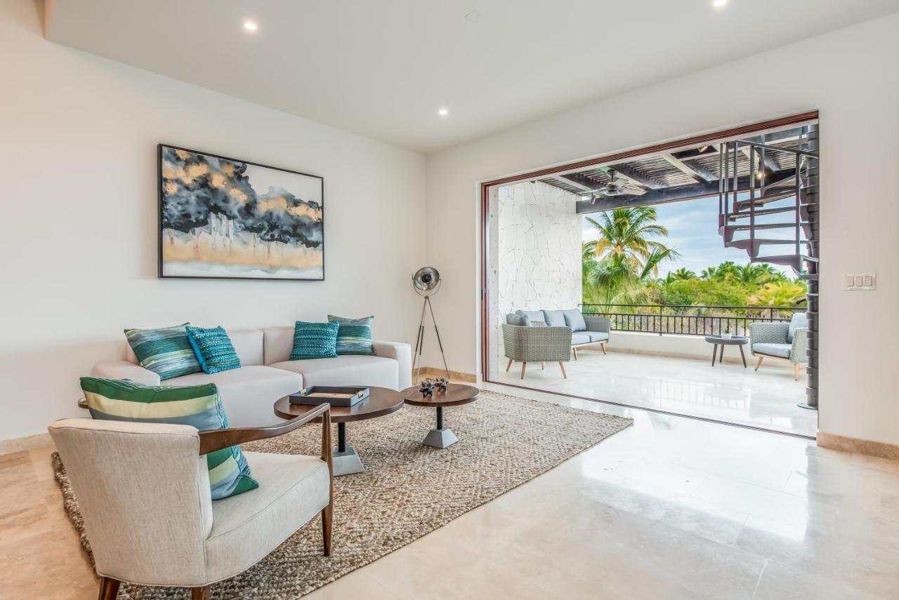 Bohari Palmilla *