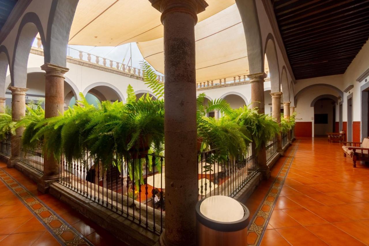 Hidalgo 3*