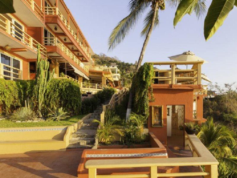Irma Hotel Zihuatanejo