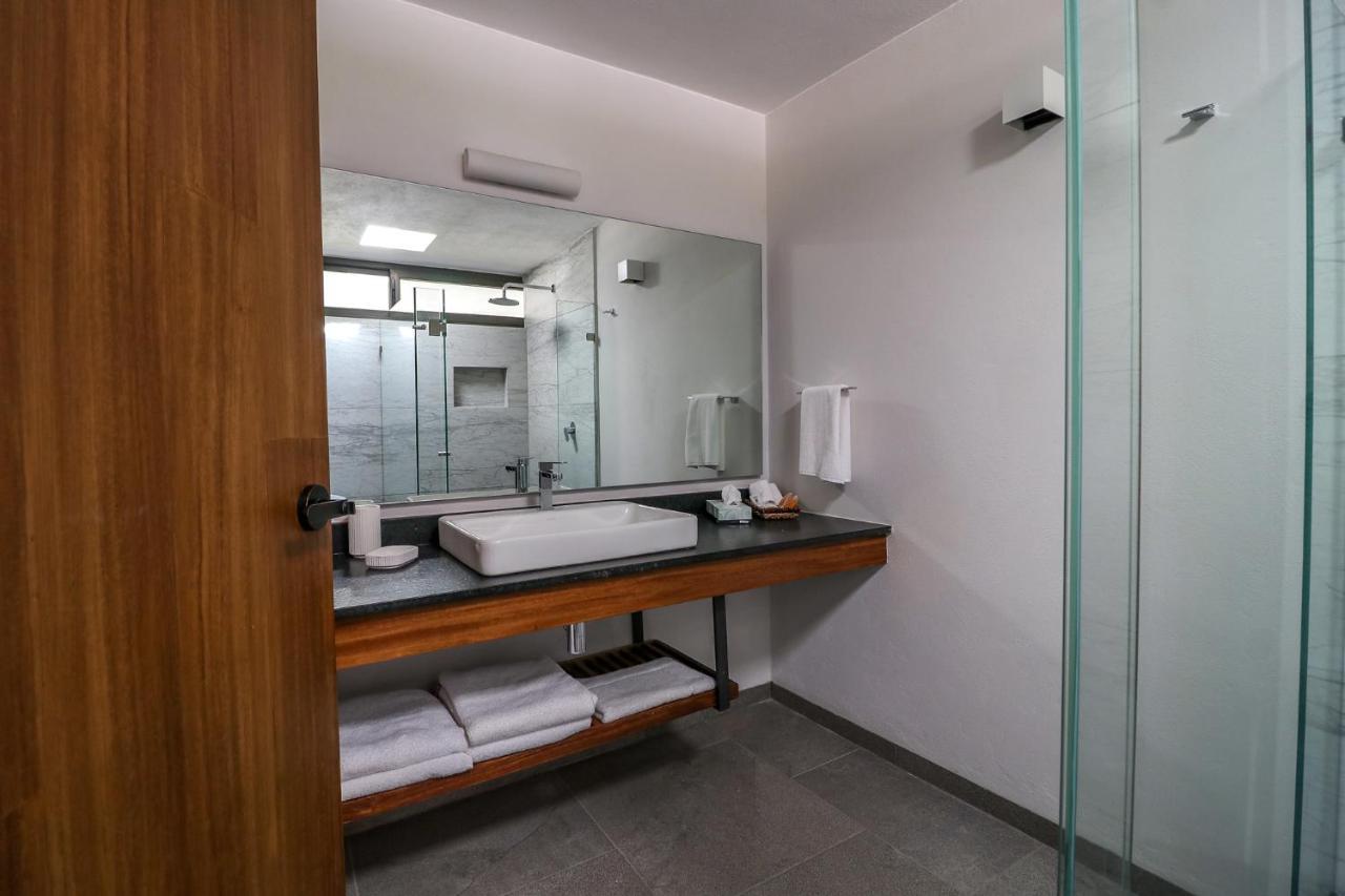 Internacional & Club Hotel