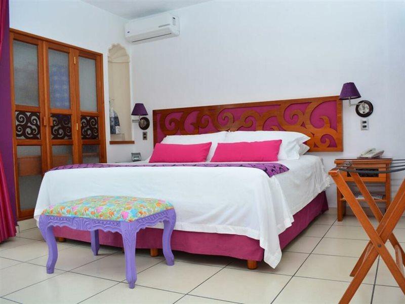 Hotel Boutique Pueblo Lindo 4*