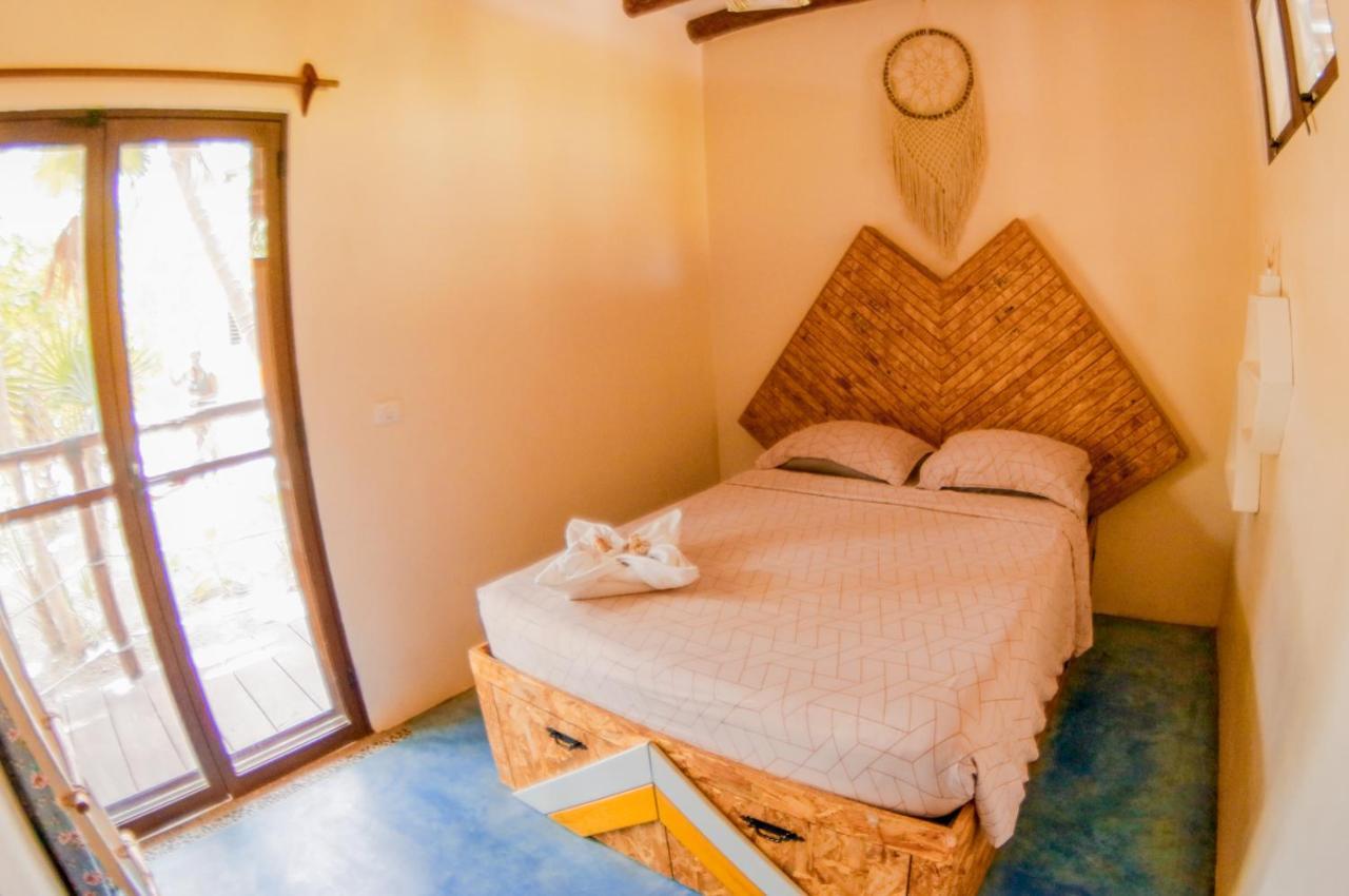 Tribu Isla Holbox