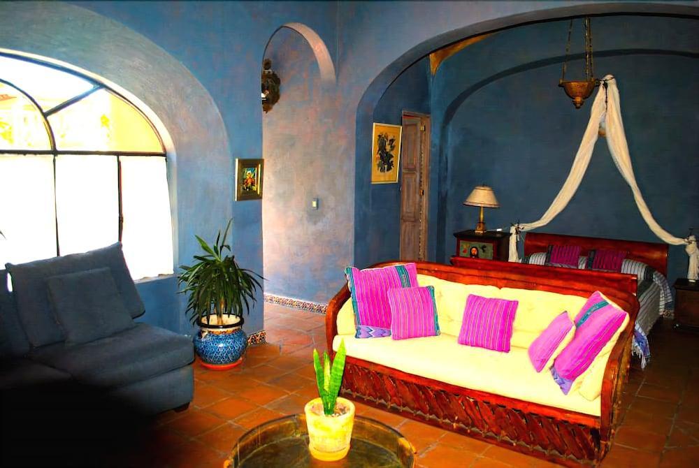 Casa Liza Bed & Breakfast 4*