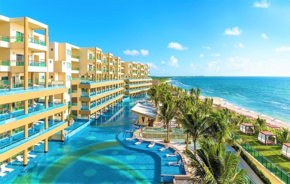 Generations Riviera Maya Family Catamaran, Water Park & Inclusive Resort