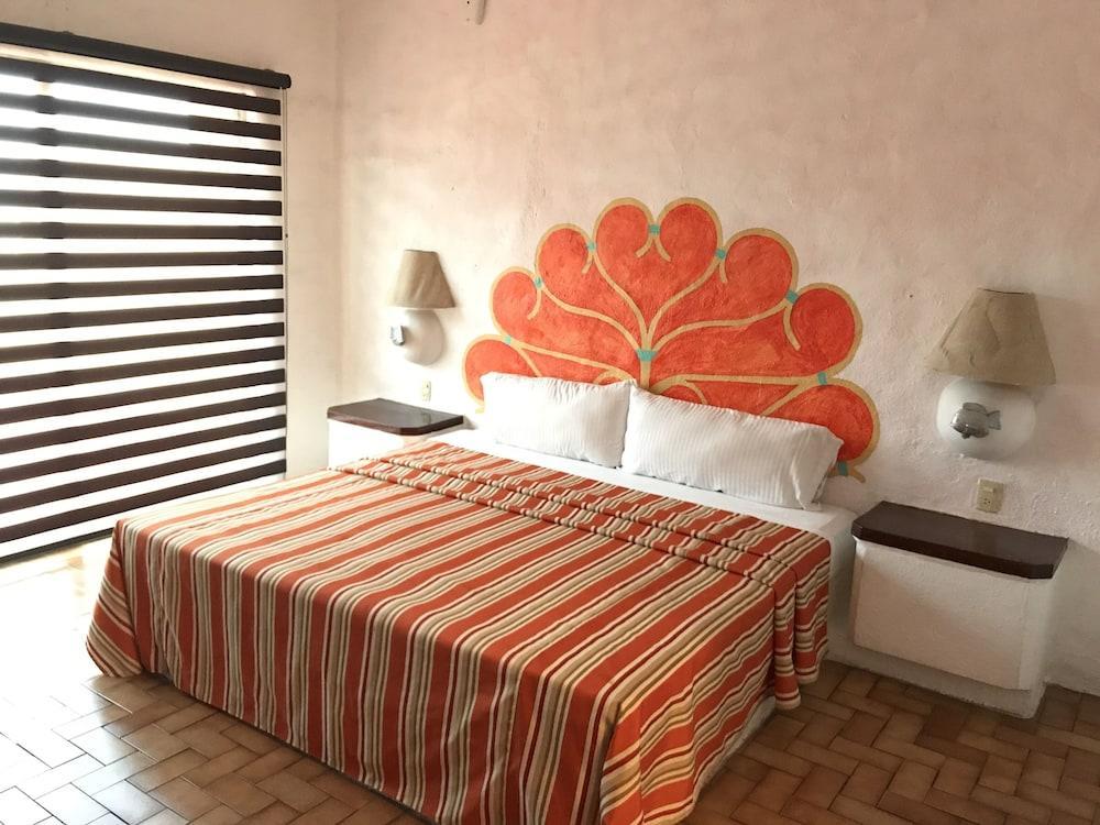 Plaza Tucanes Hotel Manzanillo