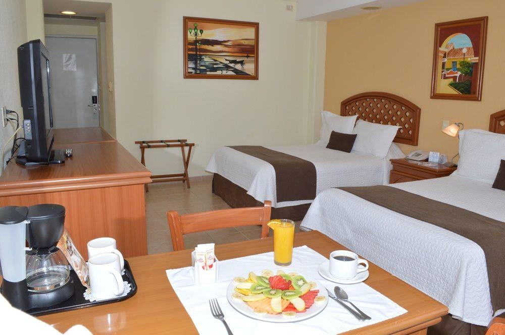 Hotel Mision 4*