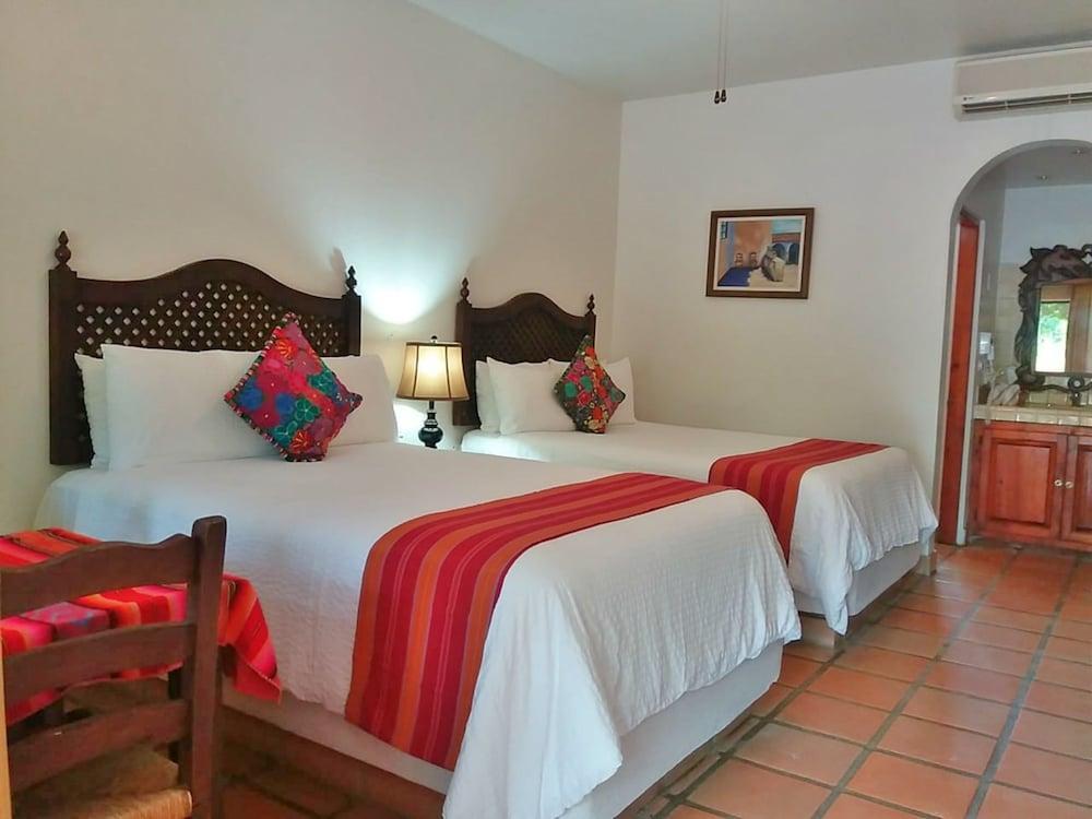 Hotel Tropicana Cabos, Tapestry Collection By Hilton