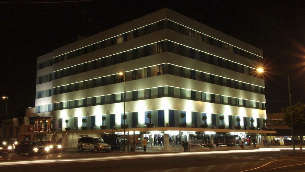 Hi Impala Hotel 3*