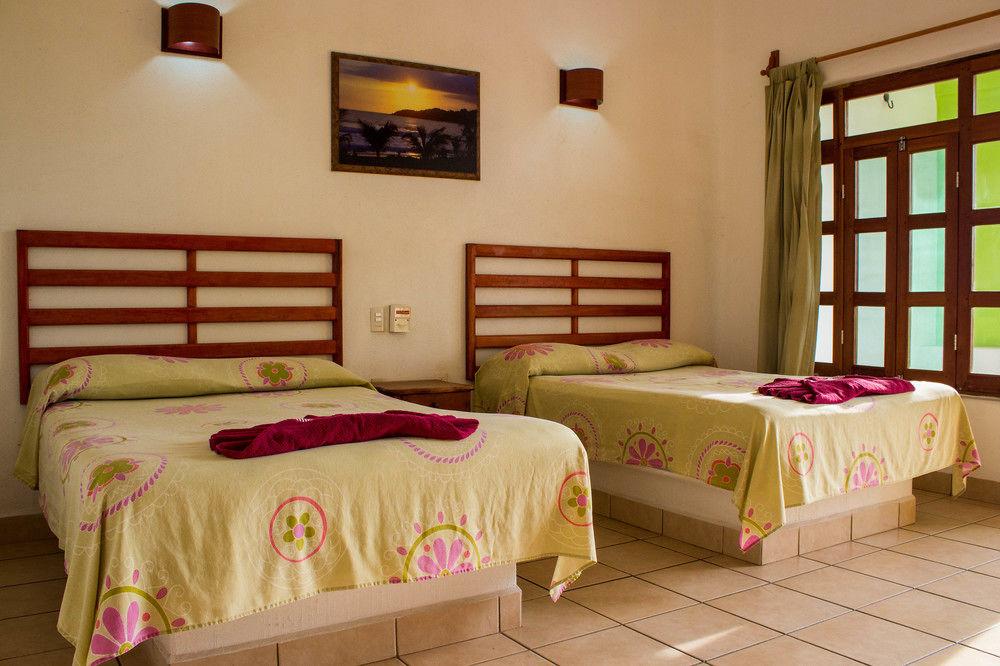 & Punta Esmeralda Puerto Escondido (Oaxaca)