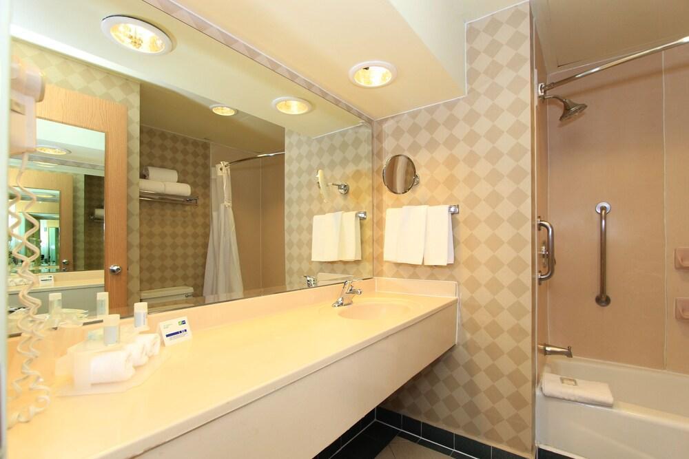 Express Silao-aeropuerto Bajio By Ihg Silao