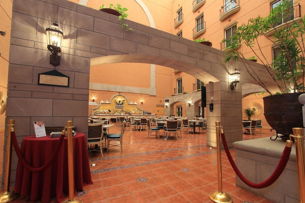 Express Silao-aeropuerto Bajio By Ihg Hotel 4*