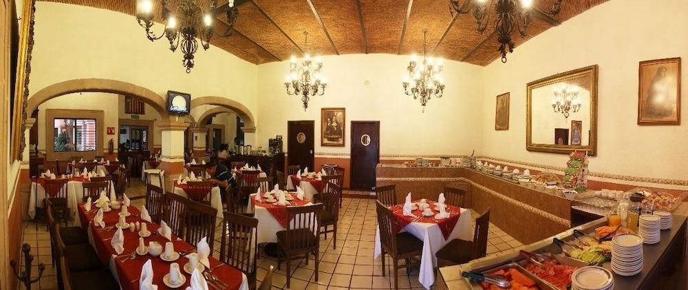 Casa Grande Y Centro De Negocios Hotel