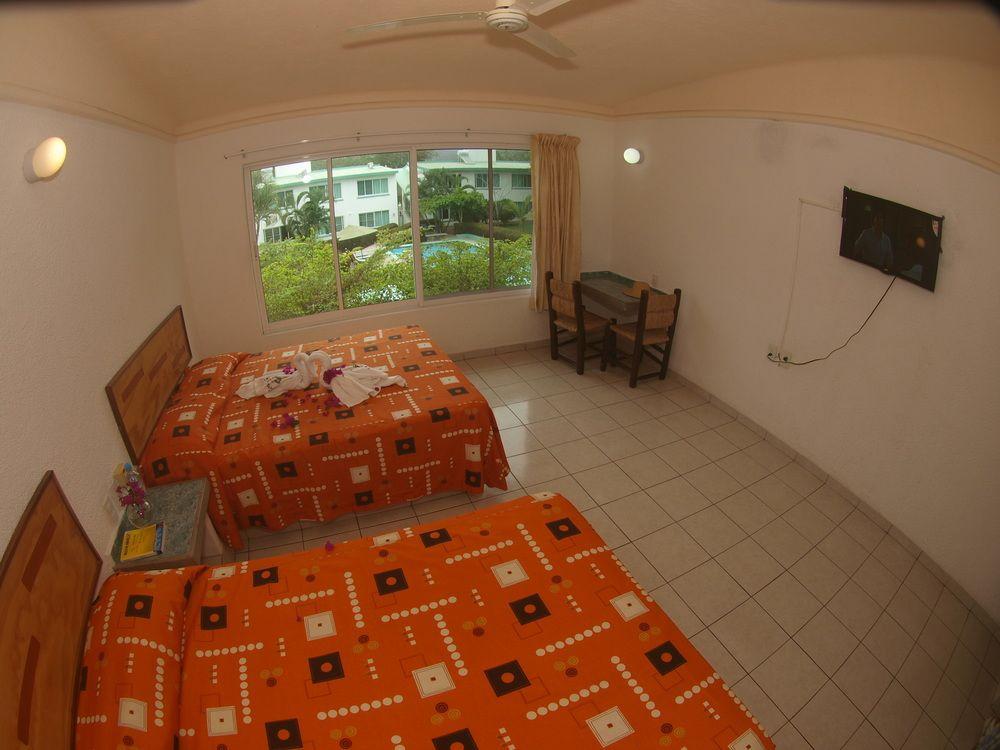 Parotas Hotel 3*