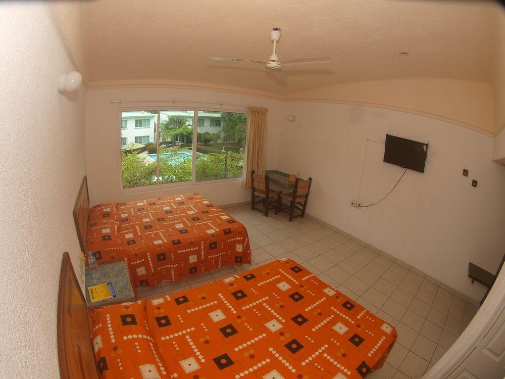 Hotel Parotas Manzanillo