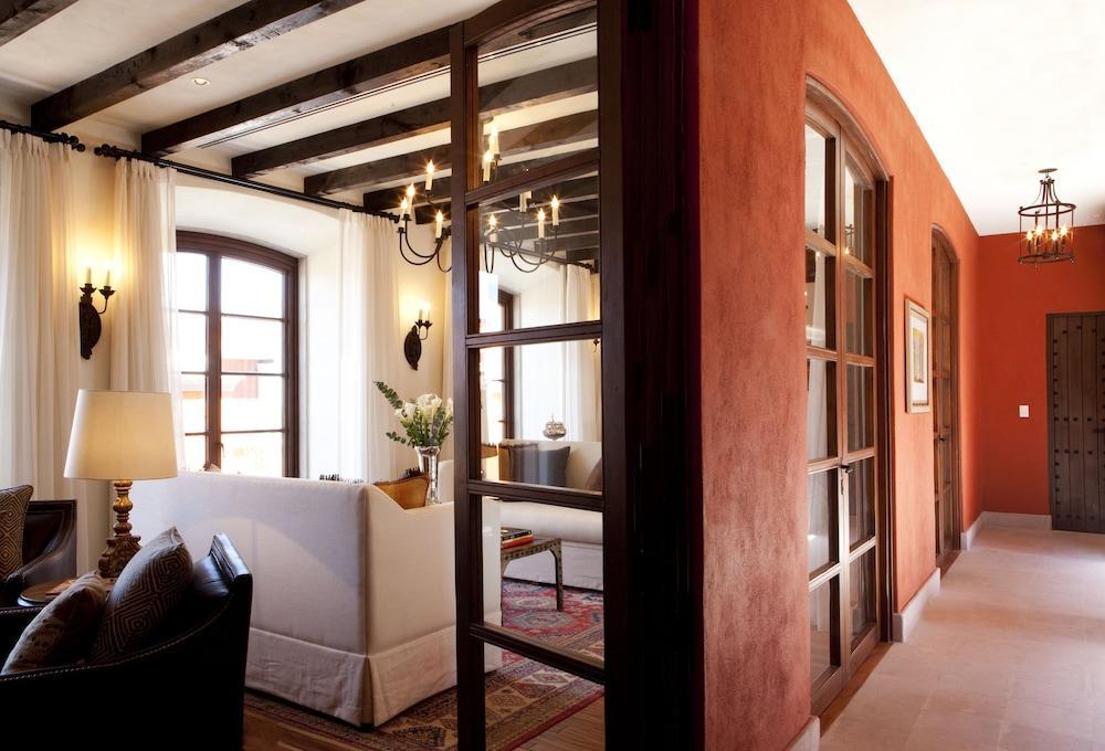 Rosewood San Miguel