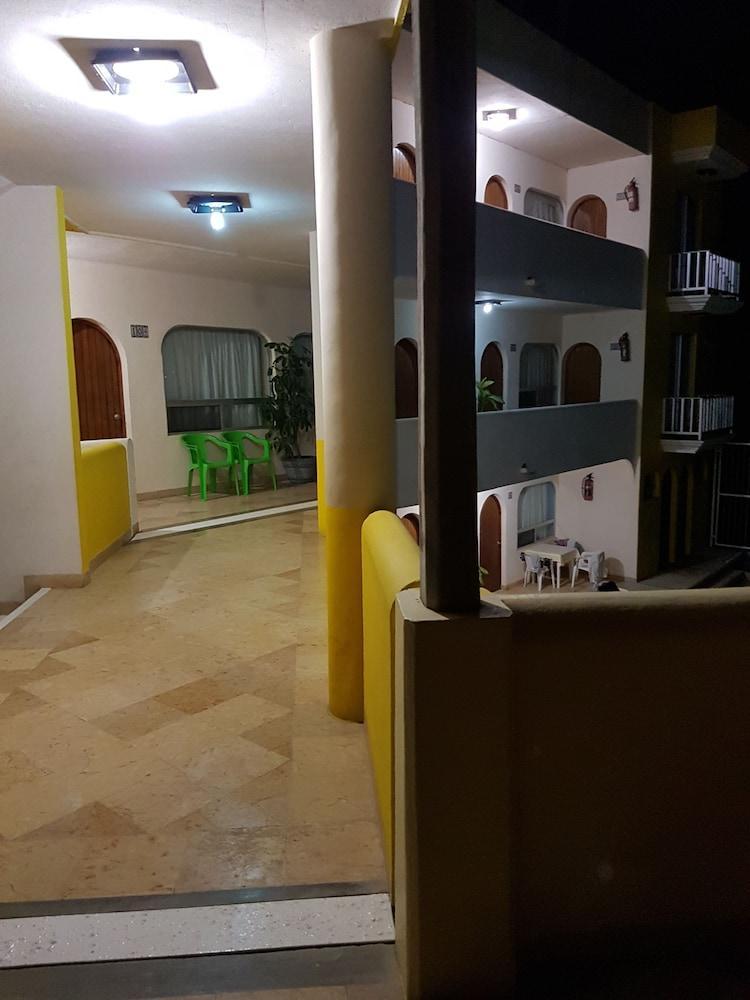 Kootznoowoo Hotel Puerto Escondido (Oaxaca)