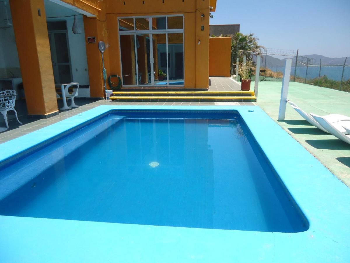 Guest house Casa Mexicana La Reyna 2*