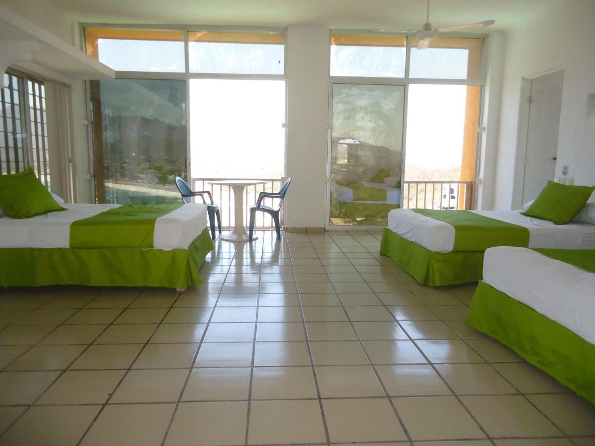 Casa Mexicana La Reyna Manzanillo