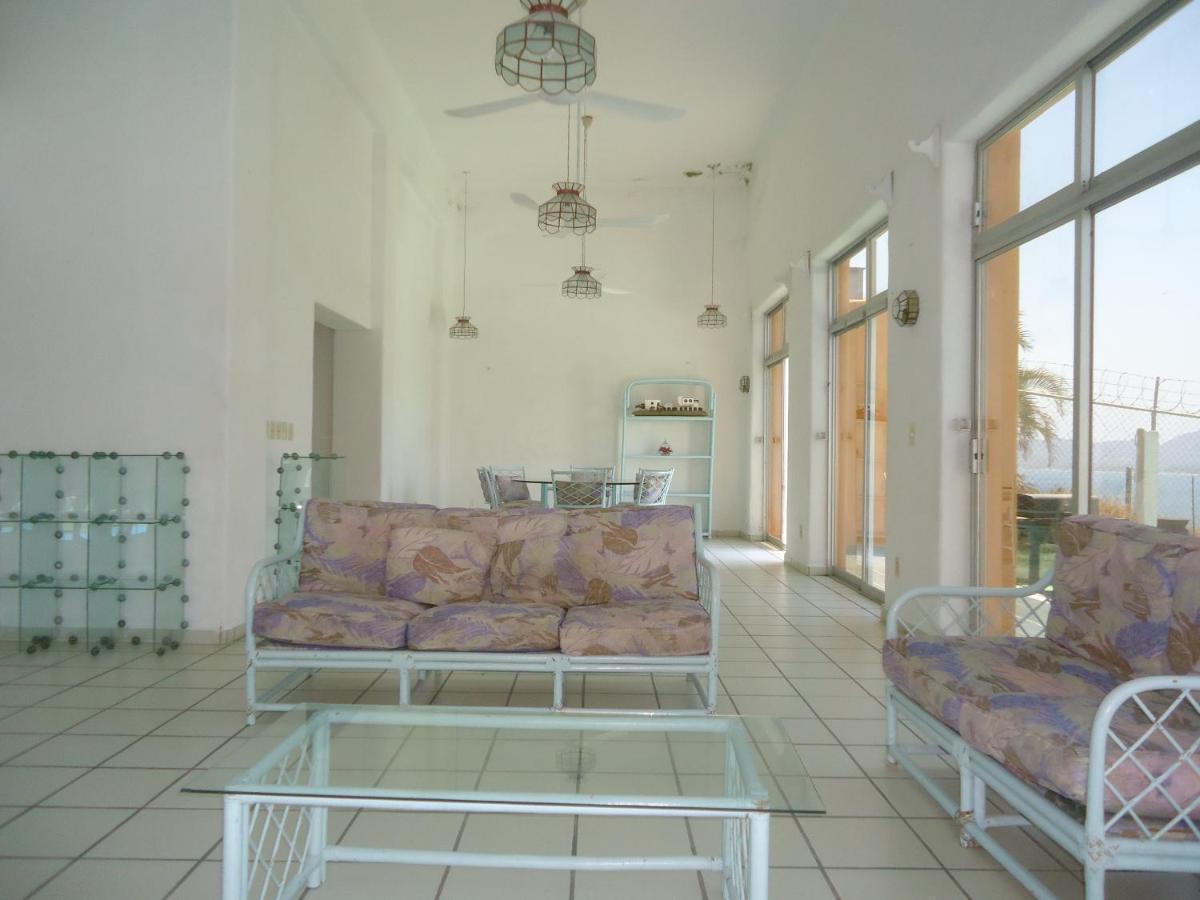 Casa Mexicana La Reyna Manzanillo