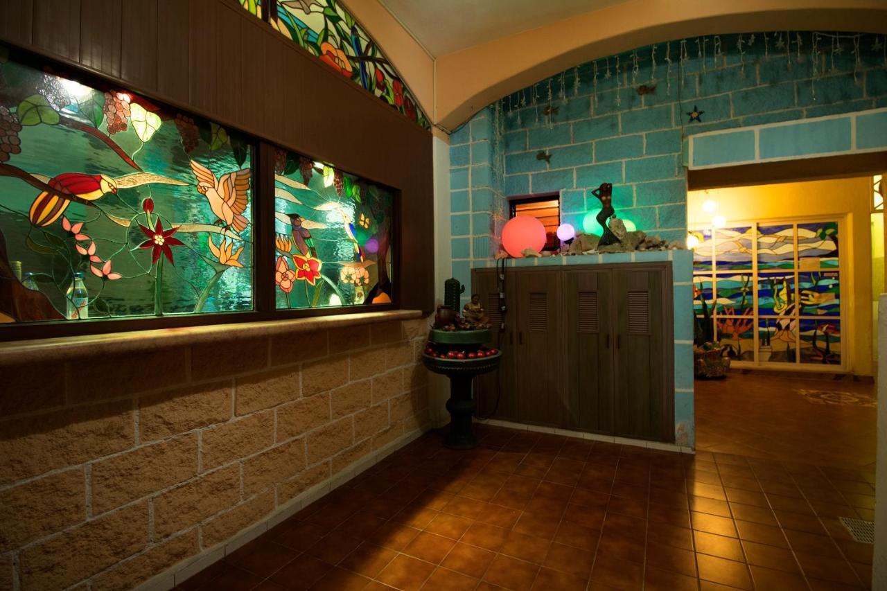 Hotel Francis Arlene Adults Only 3*