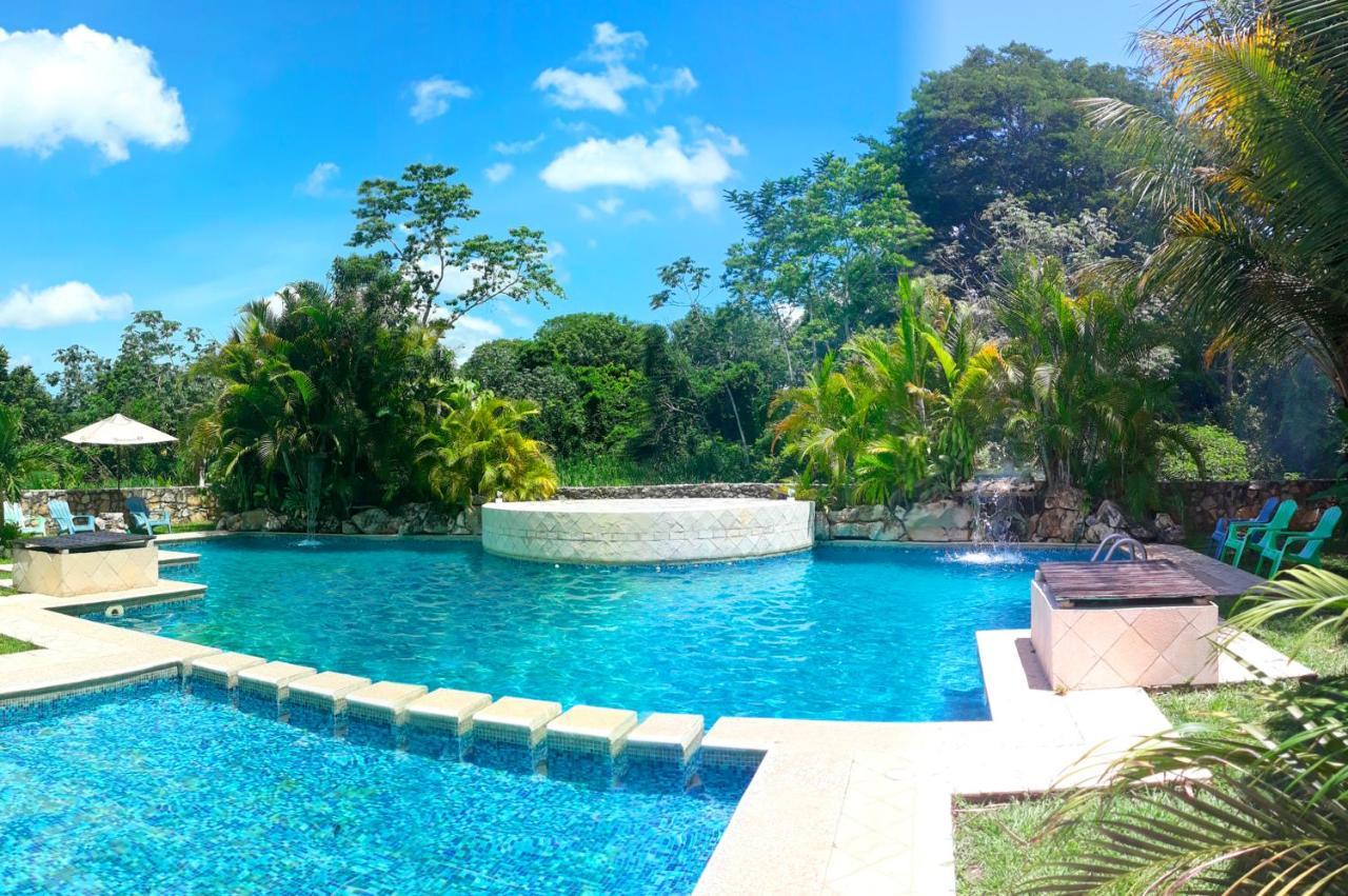 Axkan Palenque, Shows En Vivo & Gastronomia Mar Y Tierra & Travel Agency Hotel 4*