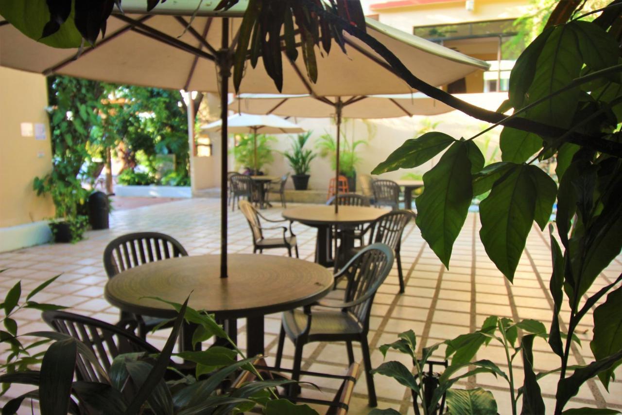 Maya Tulipanes Hotel