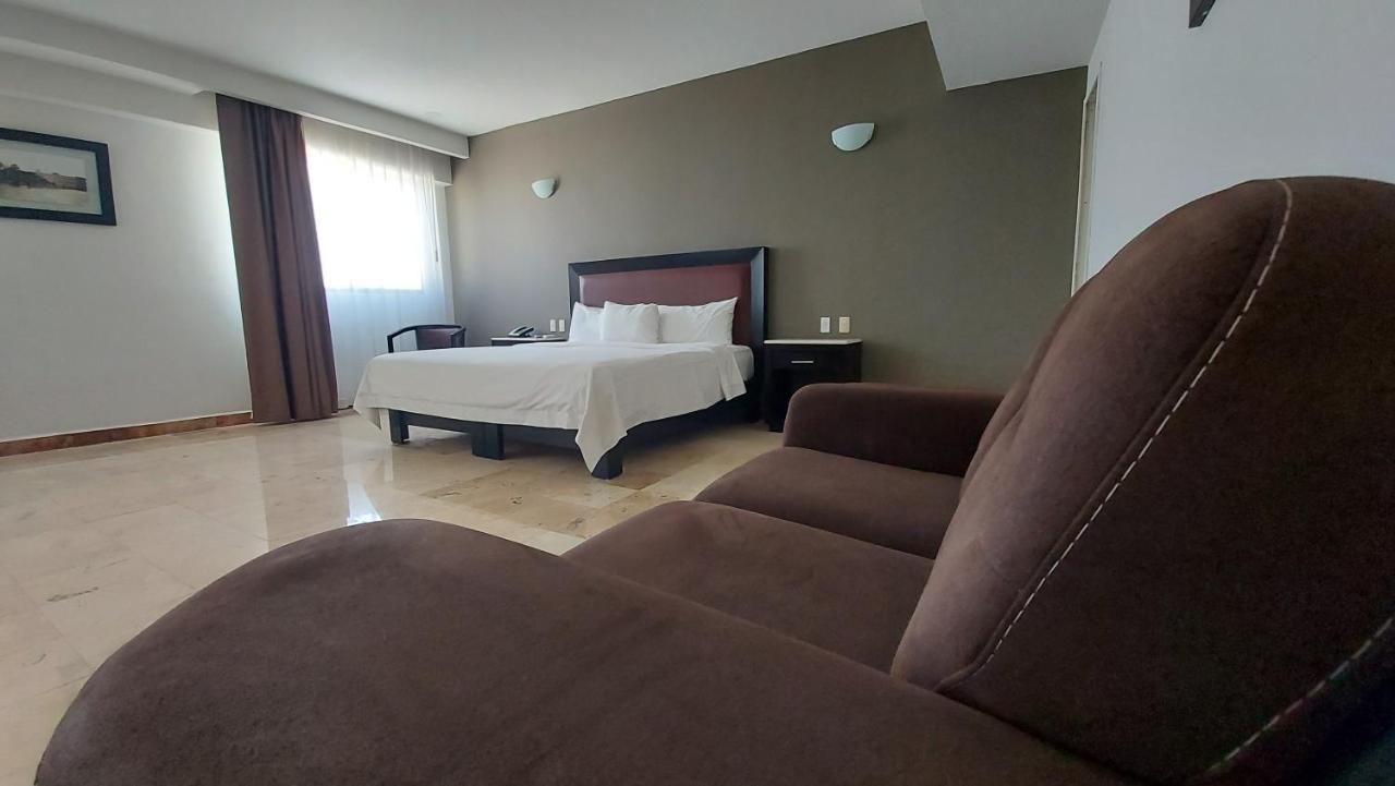 Hotel Imperio De Angeles Executive Poliforum Leon