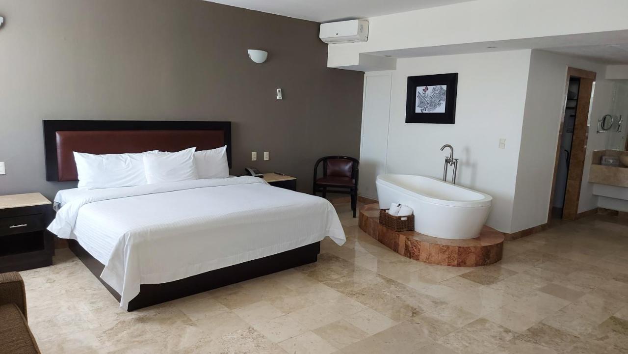 Imperio De Angeles Executive Poliforum 4*