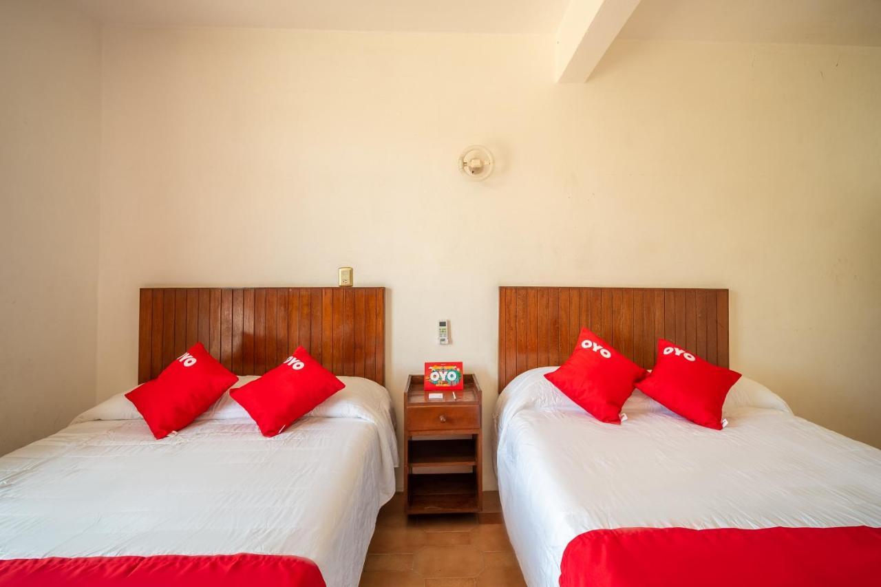 Hotel Oyo Arena Surf,