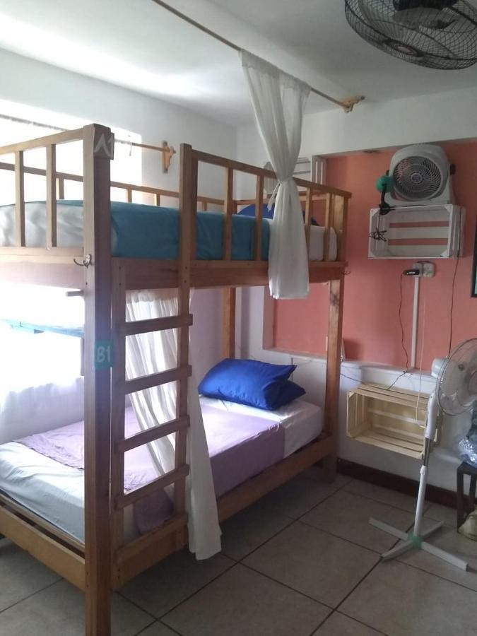 Aparthotel Brisamar Guesthouse
