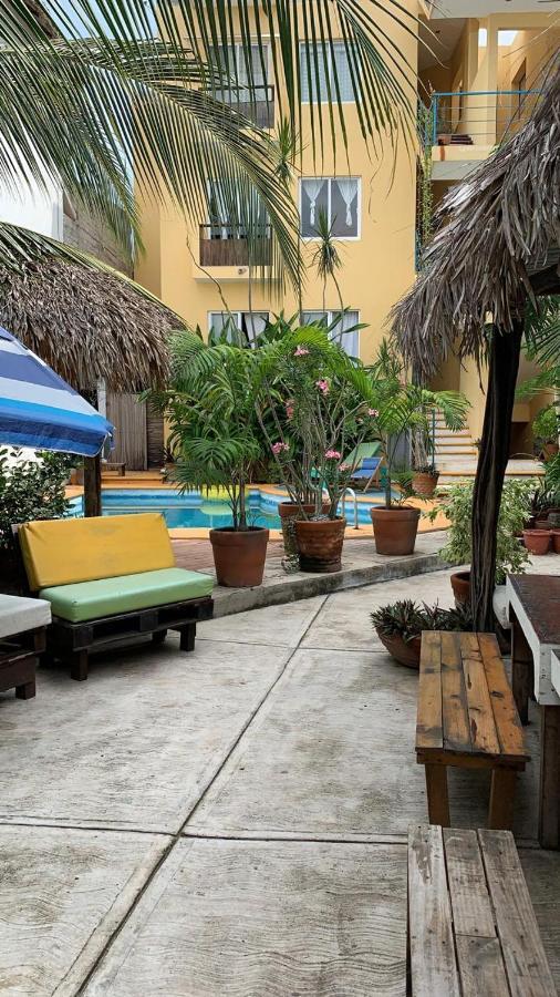 Aparthotel Brisamar Guesthouse *