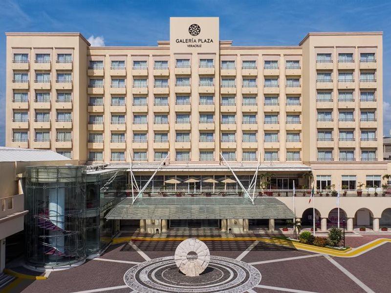 Hotel Galeria Plaza