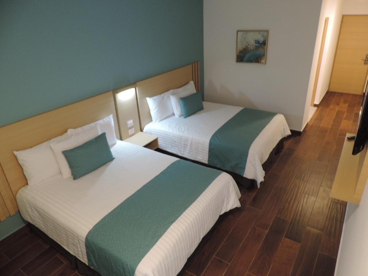 Hotel Plaza Sol 3*