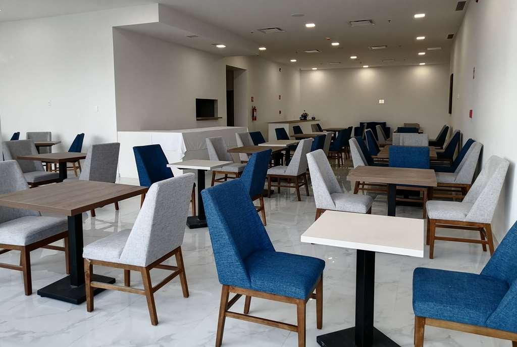 Hotel La Quinta By Wyndham Palmas Angelopolis 4*