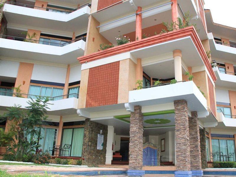 Xadani Hotel 4*