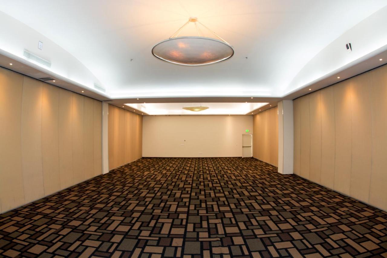 & Bel Air Business Hotel 3*