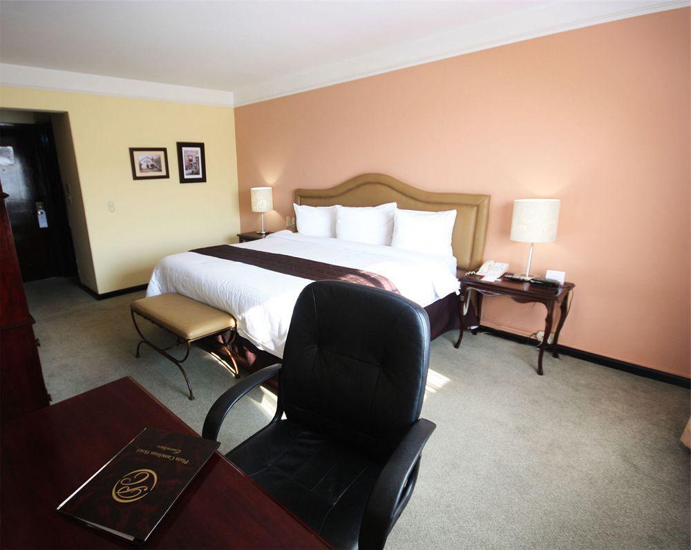 Plaza Camelinas Hotel Queretaro