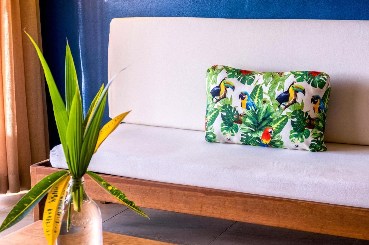 Albatros By Bedsfriends (adults Only) Hotel