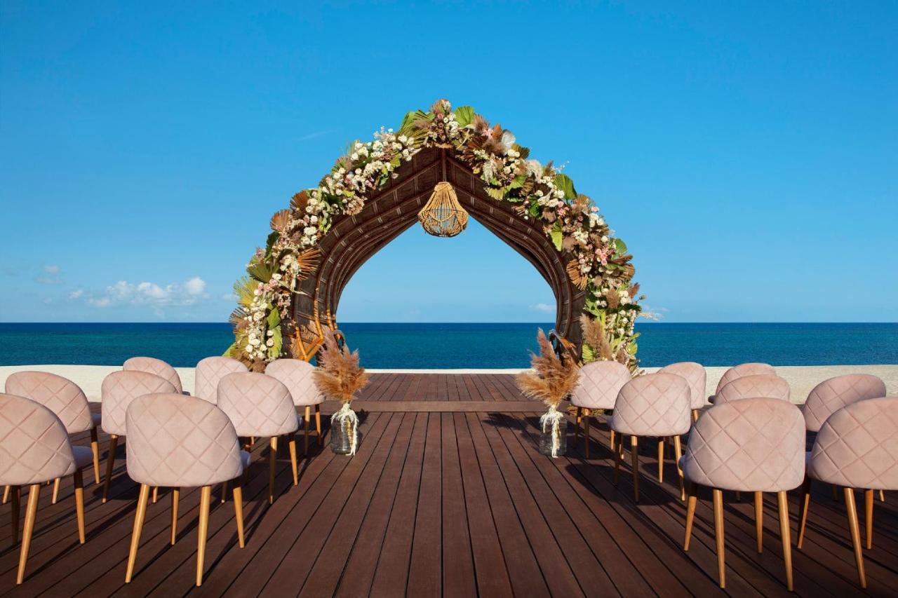 Resort Dreams Natura & 5*
