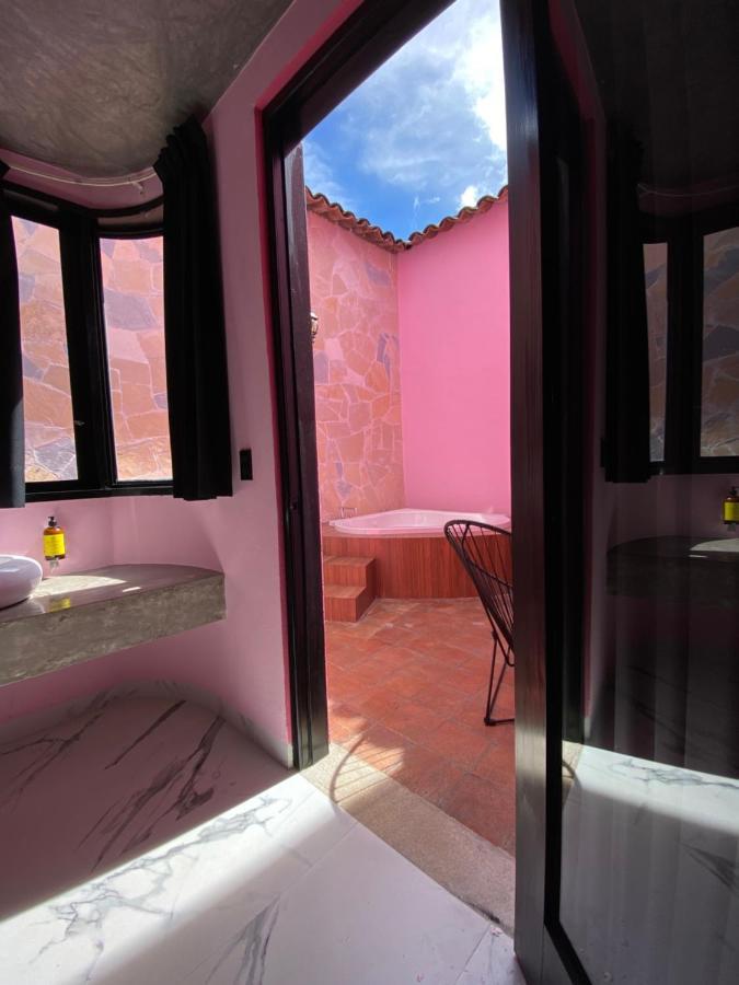 Hotel Casa Rosa &