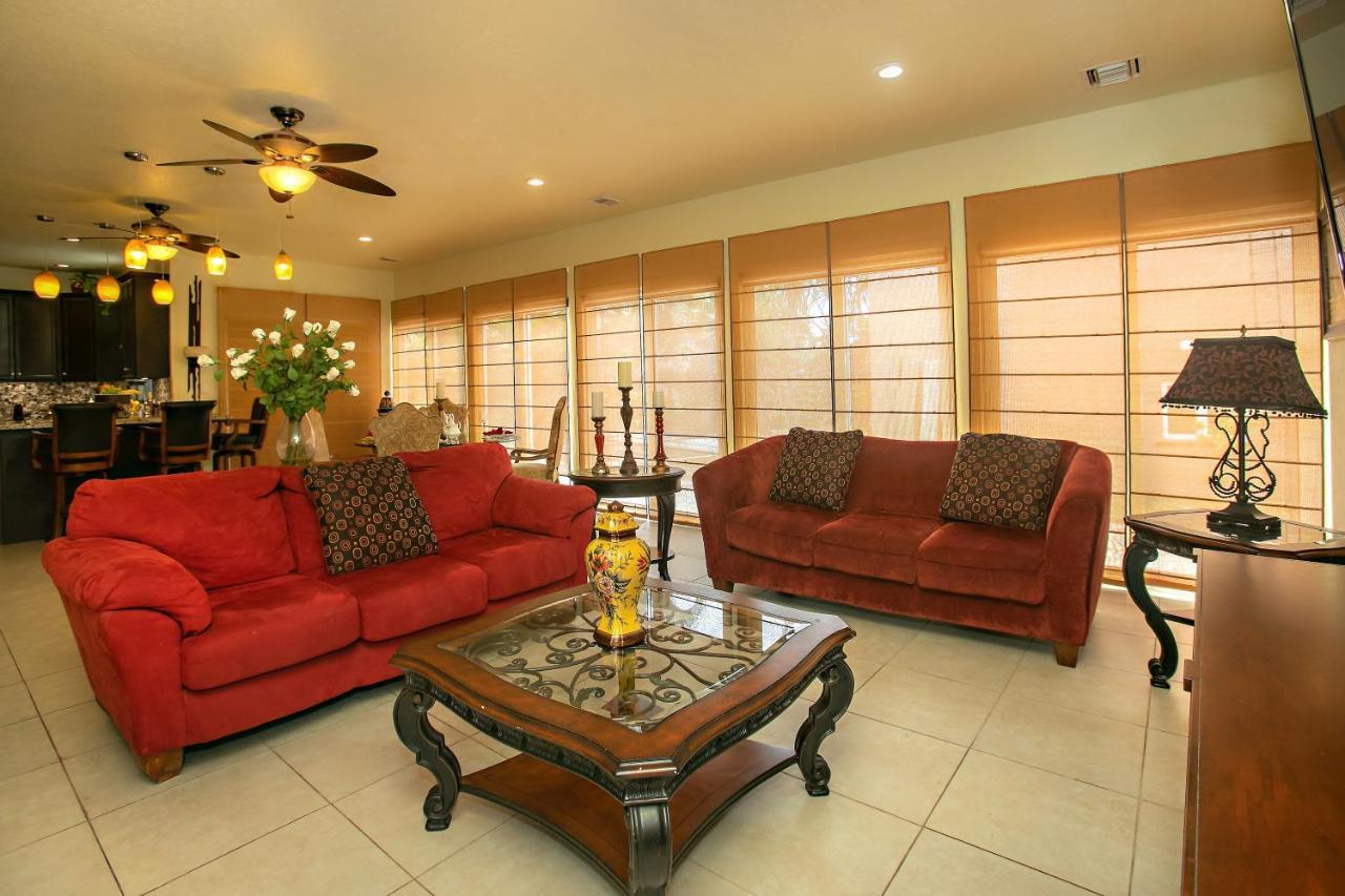 Bed & Breakfast Beach House Luxury Vacation - Paradise Has 2 Private Master Suites Ocean & Garden View *