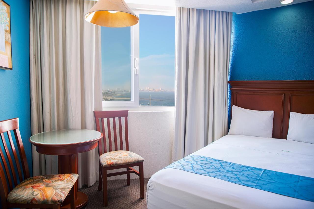 Hotel Lois