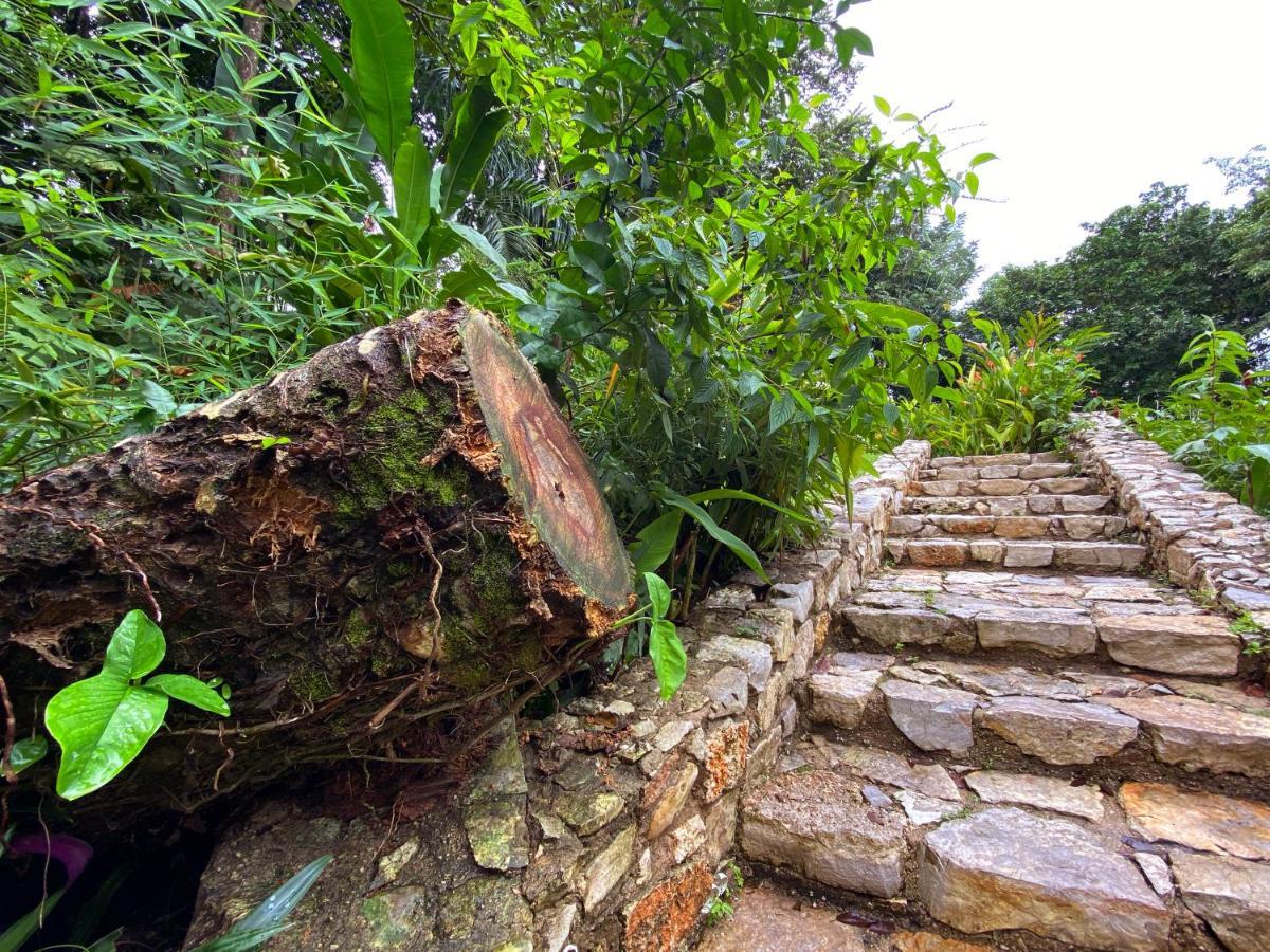 La Aldea Del Halach Huinic Hotel