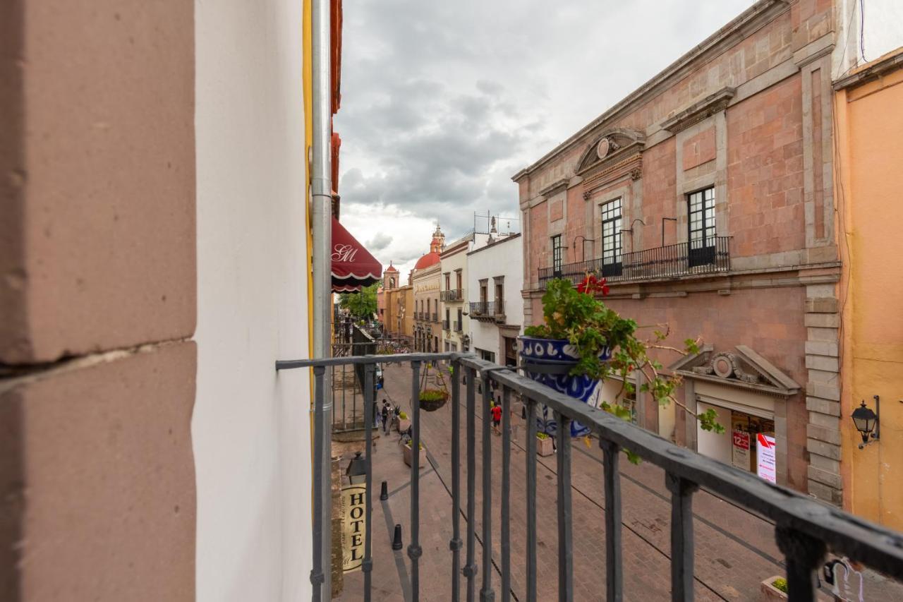 Hidalgo 3*